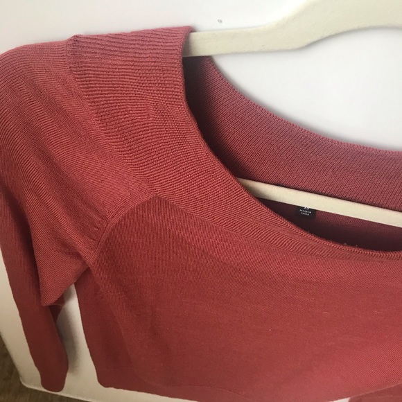 Uniqlo Extra Fine Merino Wool Boat Neck Sweater - Picture 4 of 4